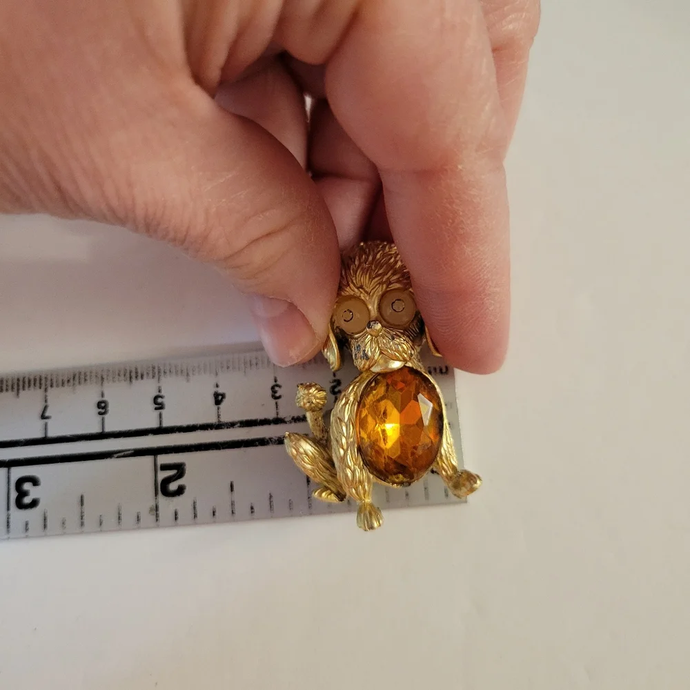 Vintage 50s Jelly Belly Poodle Brooch Goldtone Amber